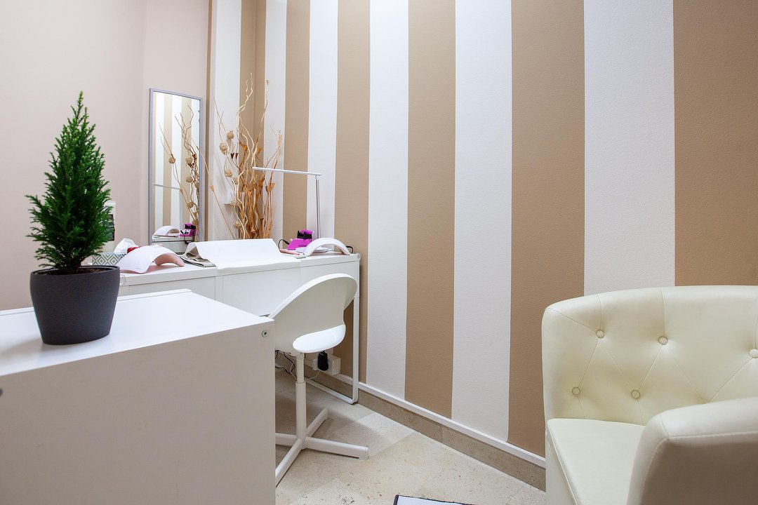 Edonè Esthetique, Morivione, Milano