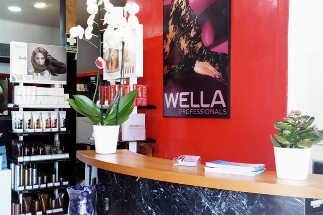 Amaris Peluquería y Estética Sangenjo, La Paz, Madrid