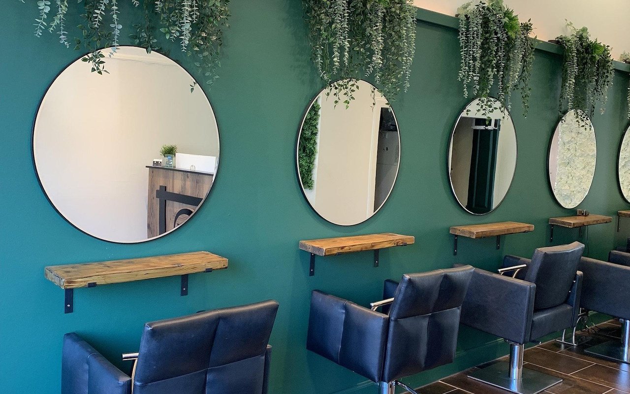 Ladies' Hair Glossing in South Gyle, Edinburgh Treatwell