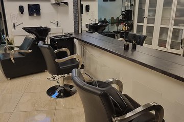 Dūzgia Barberis (Emi-M Beauty)