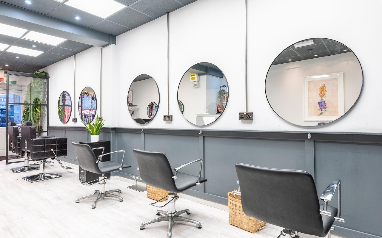 Top 20 places for Ladies' Haircuts in Dublin Treatwell