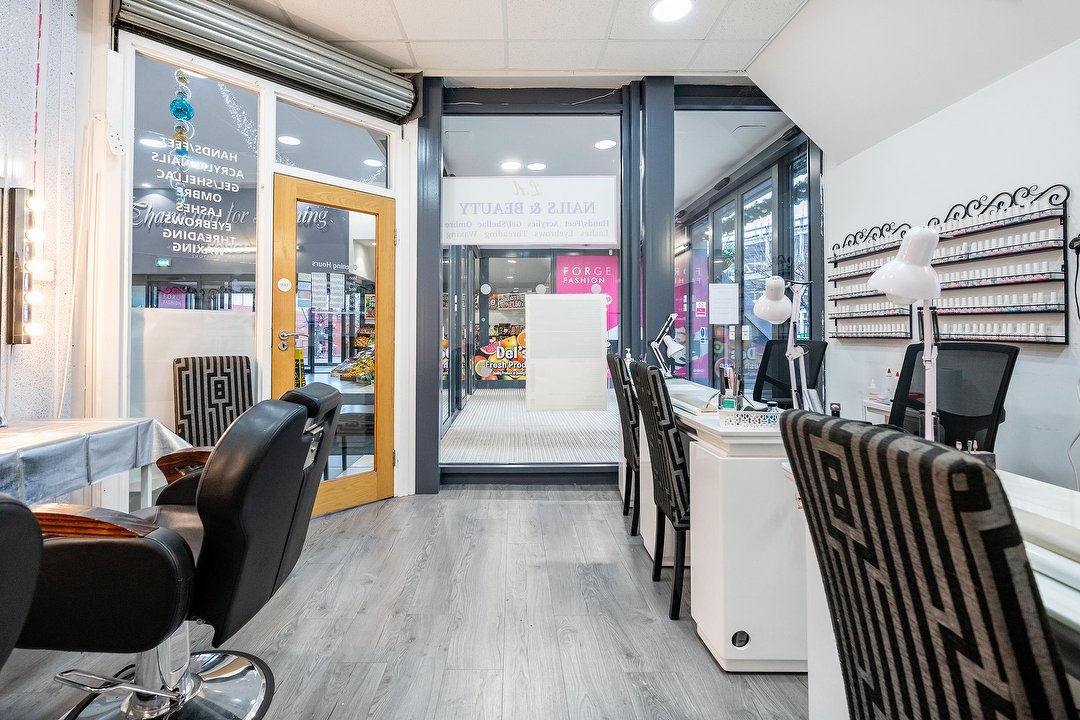 L.A Nails & Beauty - The Forge, The Forge Shopping Centre, Glasgow