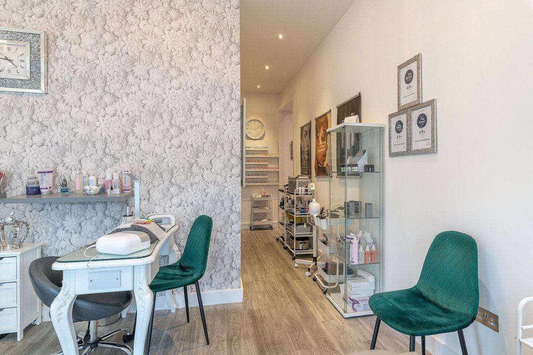 Ultimate Wellness Health & Beauty Beauty Salon in Portobello