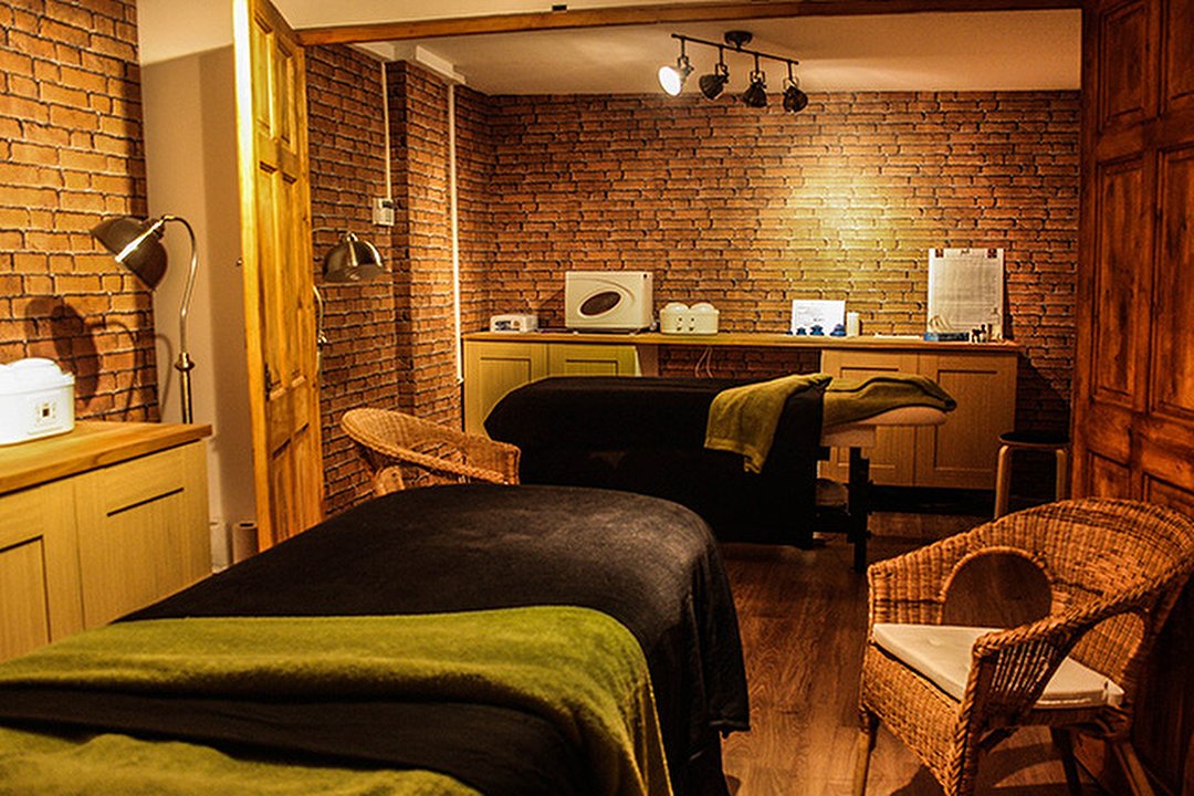 R&R Experience Salon Bristol, Bristol