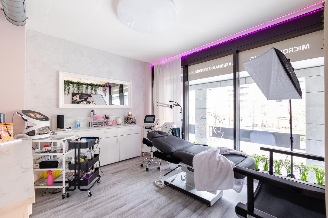 Love Beauty  Kosmetikstudio in Dietikon - Treatwell