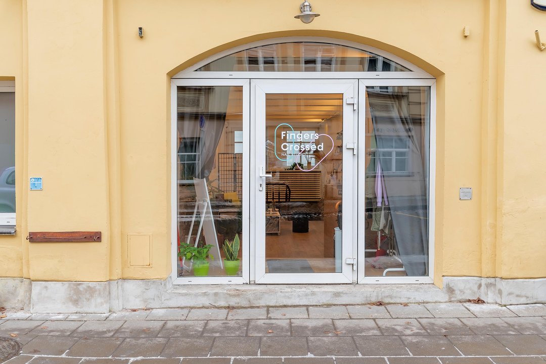 Fingers Crossed Nail Studio, Užupis, Vilnius
