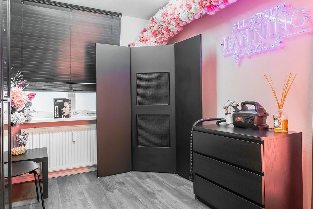 All About Tanning by Deborah, De Esch, Rotterdam