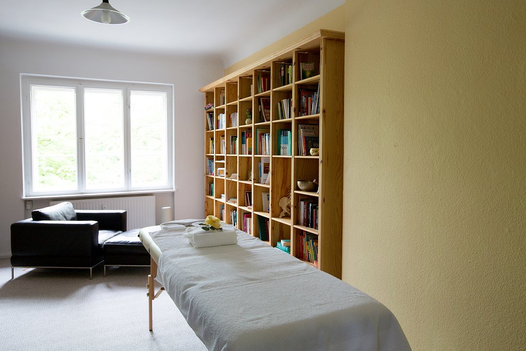 Karsten Biere - In besten Händen, Neukölln, Berlin