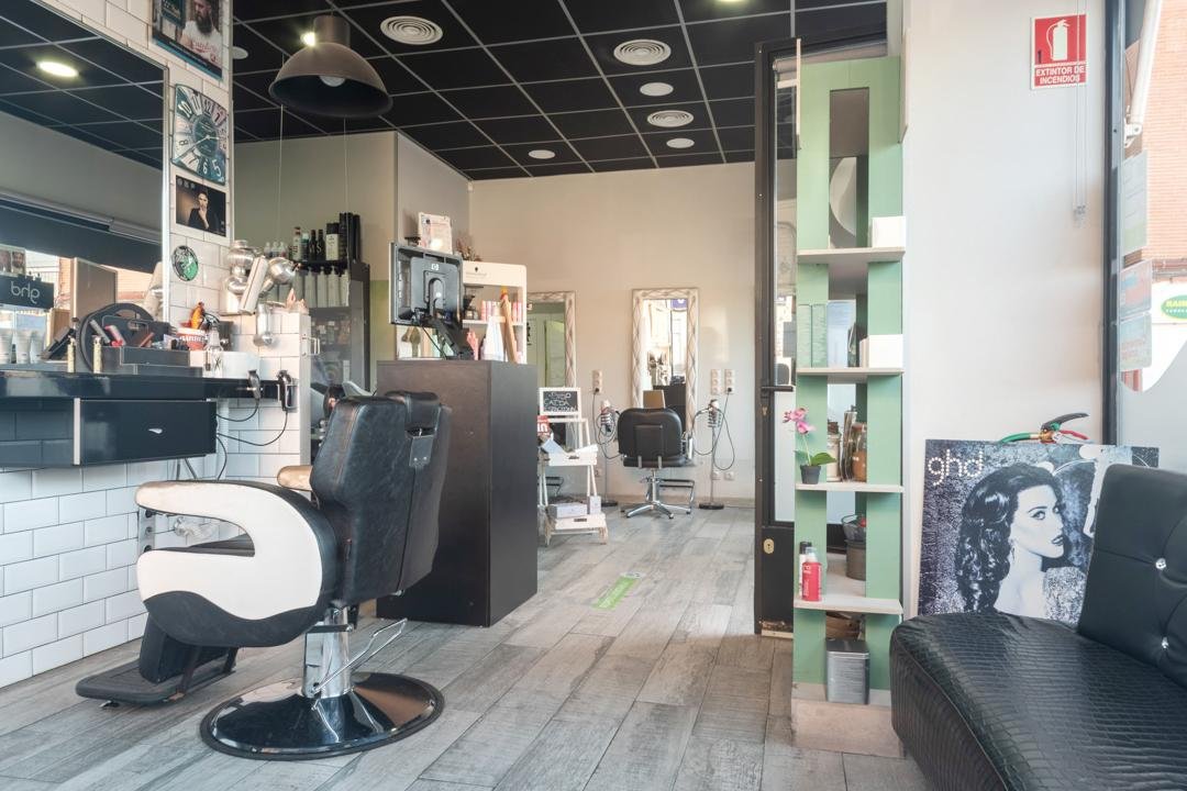 Peluquería y Barbería Enredos, Fuenlabrada, Comunidad de Madrid