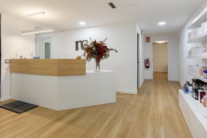 Noemí Clerch Centro Médico Estético - Sourcils & cils Lleida - Photo de couverture - OneBooking