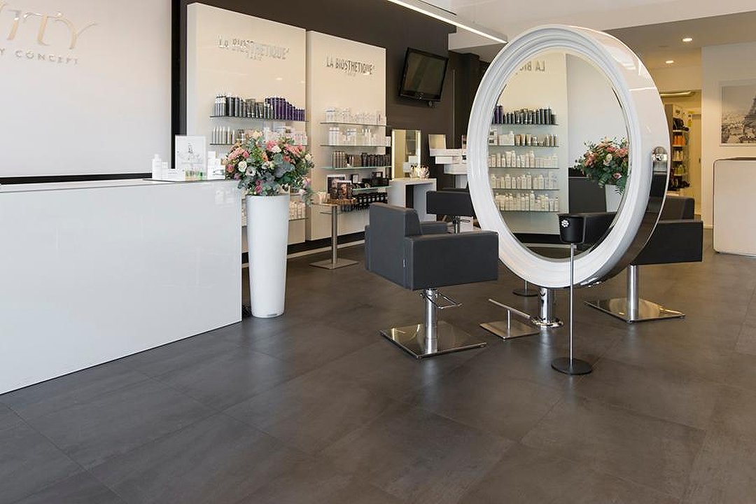 Vanity Francesca, Pienza