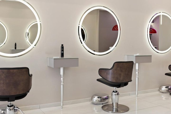 Gianni Pazzi Hair Designer - Coiffure Arzano - Photo de galerie - OneBooking
