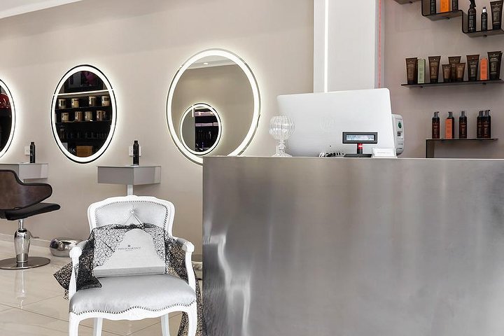 Gianni Pazzi Hair Designer - Coiffure Arzano - Photo de galerie - OneBooking