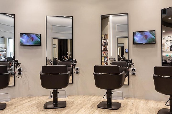 Only Hair - Coiffure Verona - Photo de couverture - OneBooking