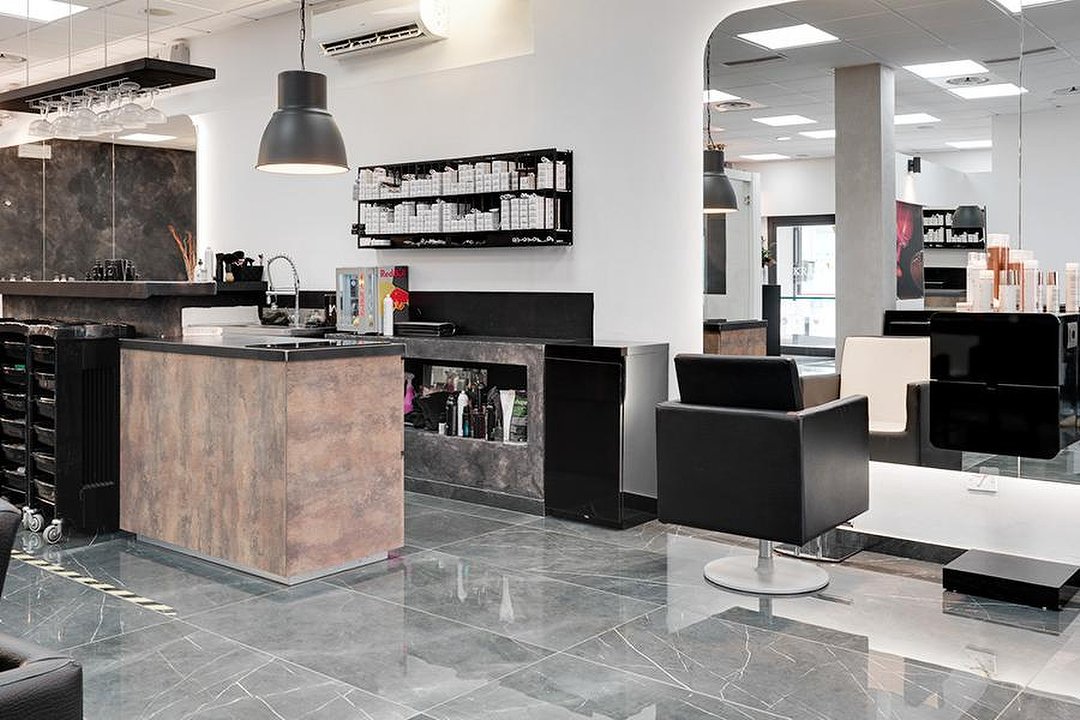 Kriva  Hair Consulting, Lucca