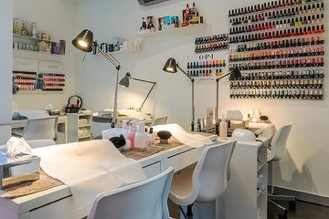 Easy Chic Nails & Beauty Atelier - Parioli