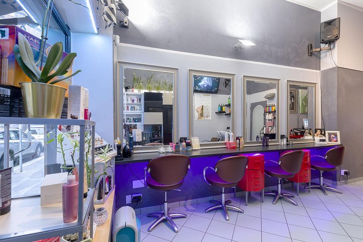 Infinity Hairstylists - Coiffure Milano - Photo de galerie - OneBooking