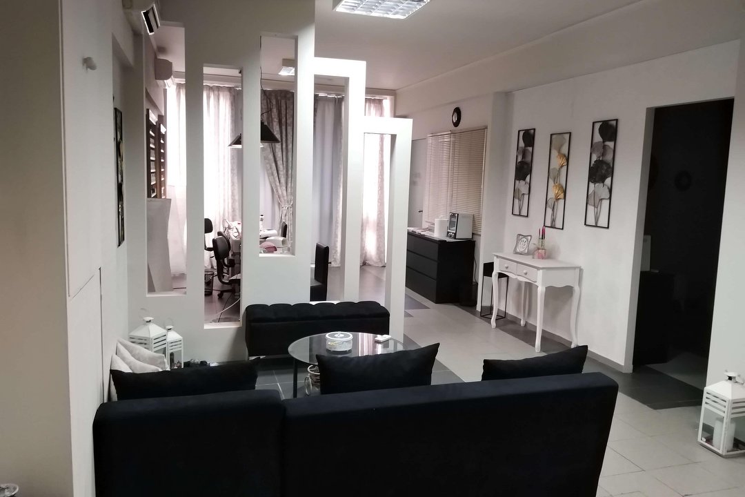 Glow Up Αθήνα, Kentro Athinas, Αθήνα