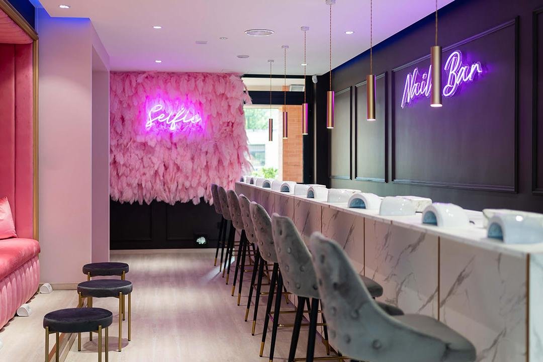 Le Regine delle Unghie, Collegno