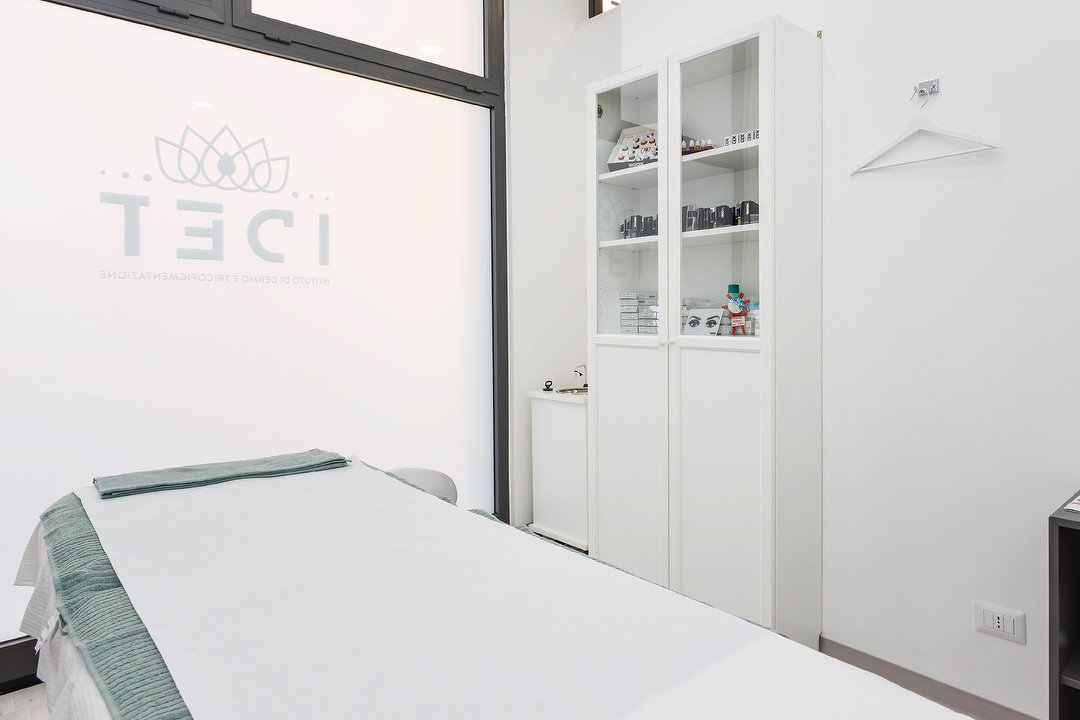 Idet - Istituto di Dermo & Tricopigmentazione, Aurelio, Roma