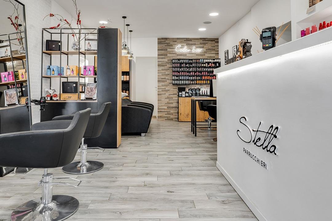 Stella Parrucchieri, Toscana