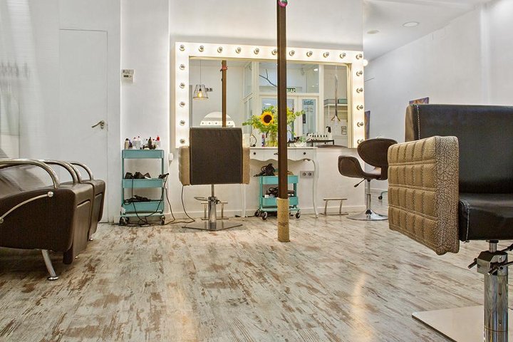 Goloka Creadores de Imagen - Barbier Zaragoza - Photo de galerie - OneBooking