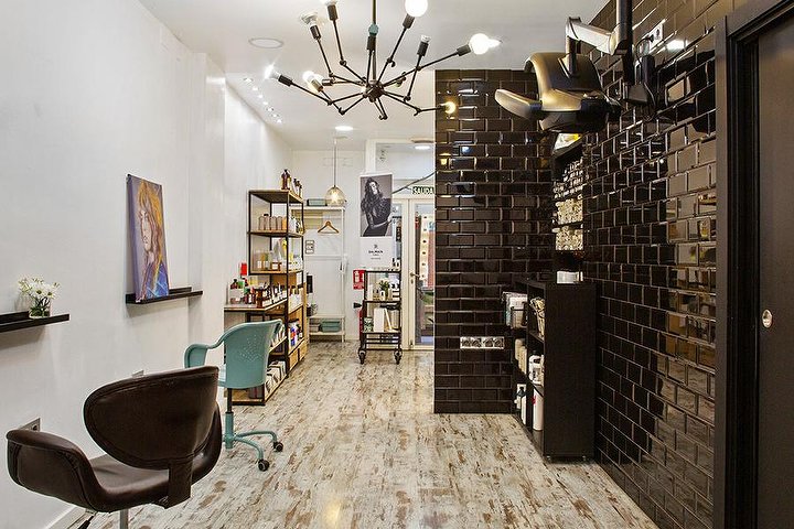 Goloka Creadores de Imagen - Barbier Zaragoza - Photo de galerie - OneBooking