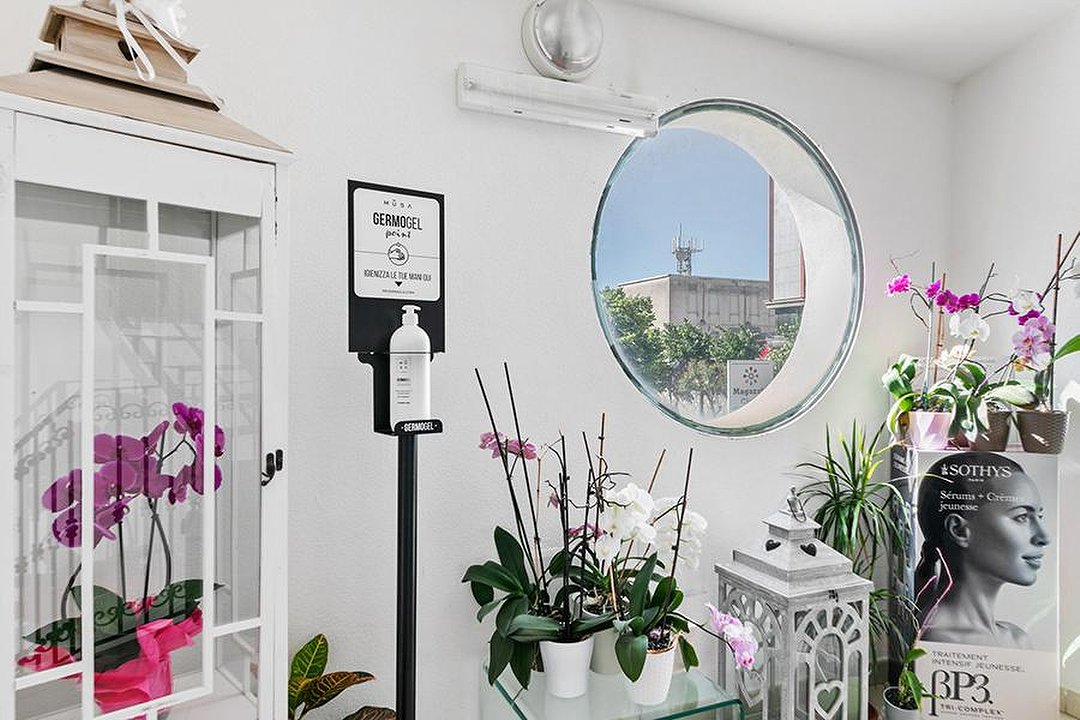 Naomi Nails & Beauty Nuoro, Nuoro, Sardegna