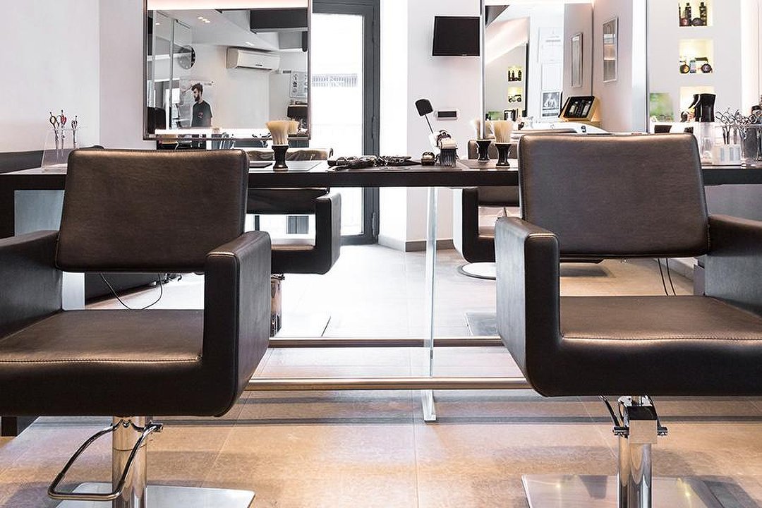 Bespoke Acanfora Saloon, San Carlo all'Arena, Napoli