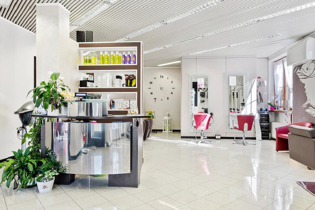 Karisma Acconciature, Lombardia