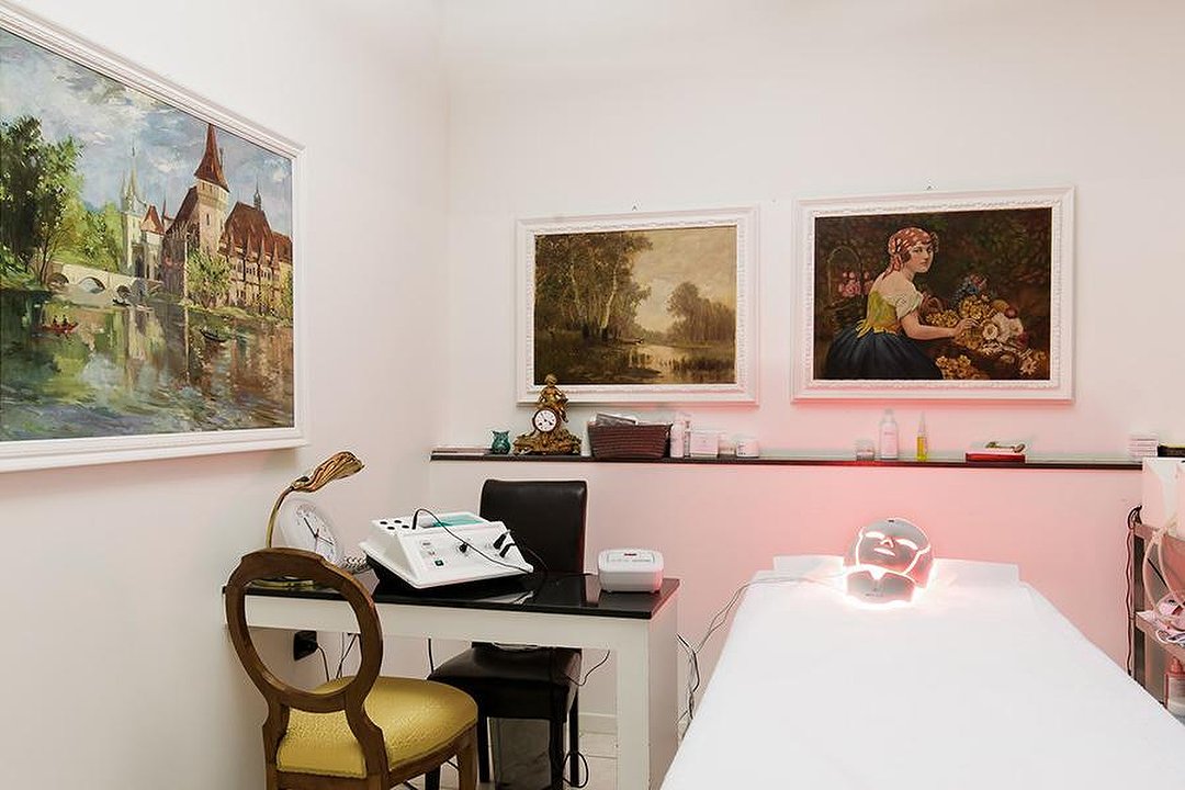 Dermal Aesthetics Modena, Buon Pastore - Parco Amendola, Modena