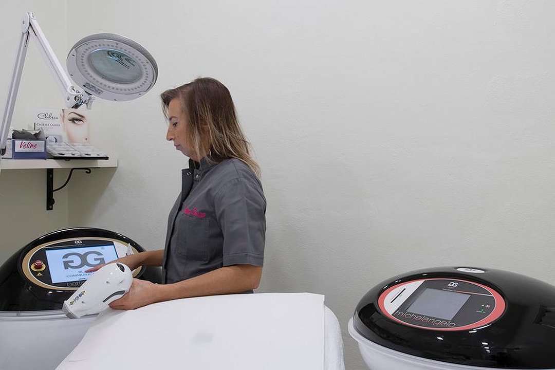 Estetica Donna, Cuggiono, Lombardia