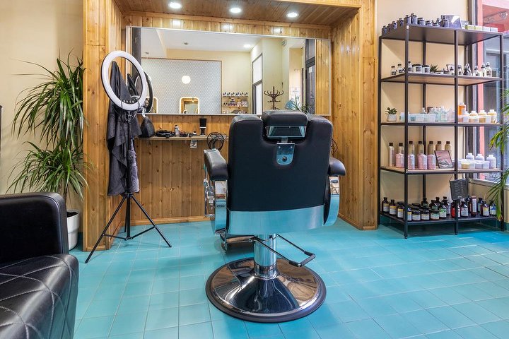 Julie's Salon Málaga Centro - Barbier Málaga - Photo de galerie - OneBooking