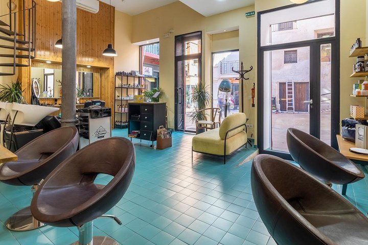 Julie's Salon Málaga Centro - Barbier Málaga - Photo de galerie - OneBooking