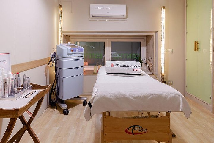 Farmacia Boccaccio - Onglerie Milano - Photo de galerie - OneBooking