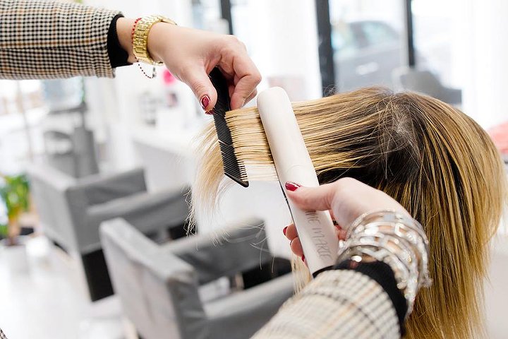 Balayage Hair Salon - Coiffure Ancona - Photo de galerie - OneBooking
