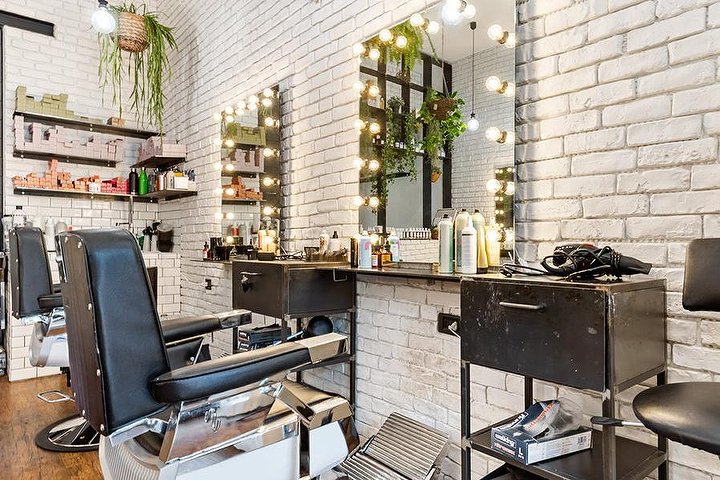 Comb Mameli 9 - Coiffure Verona - Photo de galerie - OneBooking