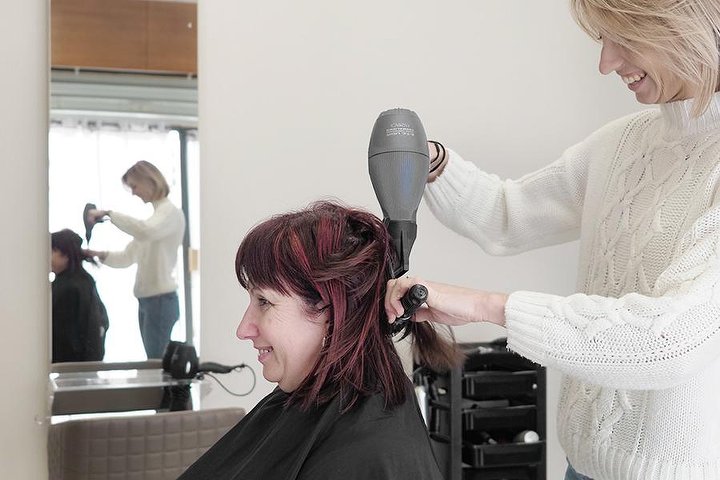 Jessica Hair Therapy - Coiffure Verona - Photo de galerie - OneBooking