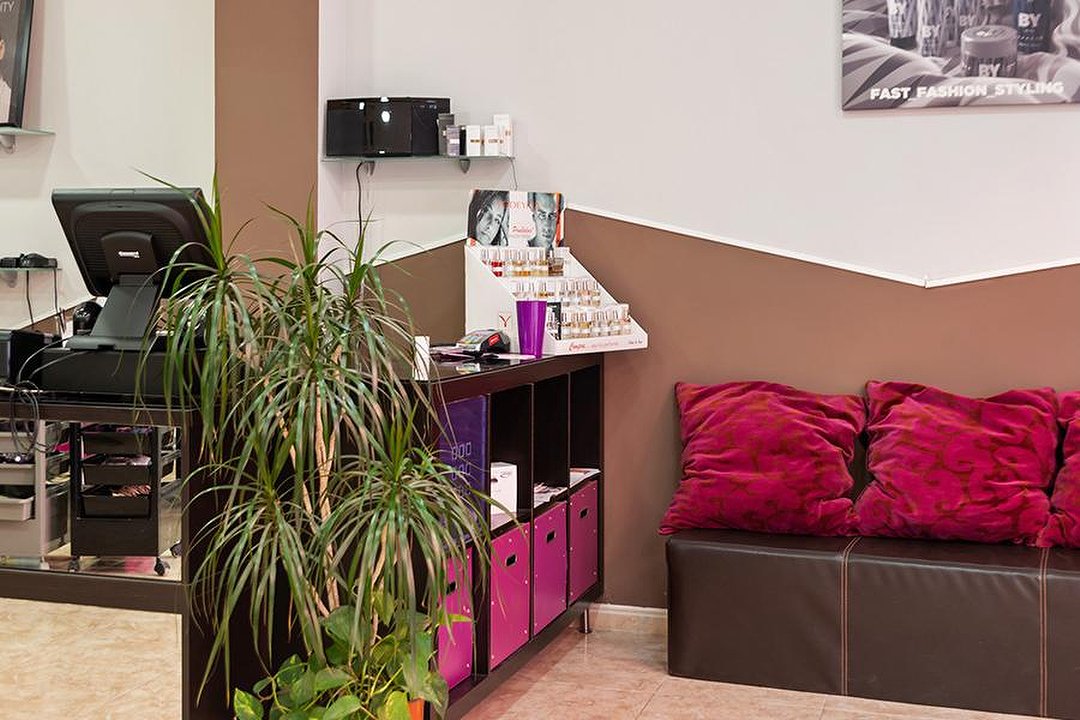 Perruqueria i estetica Ameral, Provincia de Girona