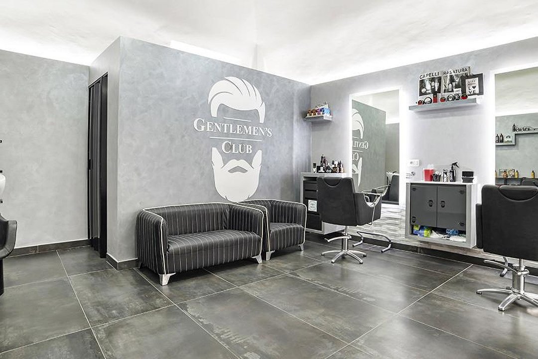 Gentlemen's Club, Pompei, Campania