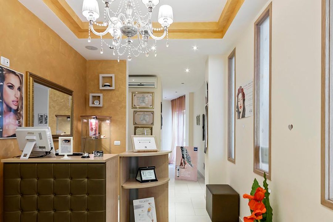 Estilos, Triggiano, Città Metropolitana di Bari