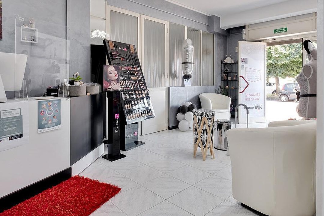 Glamour Nails, Lazio