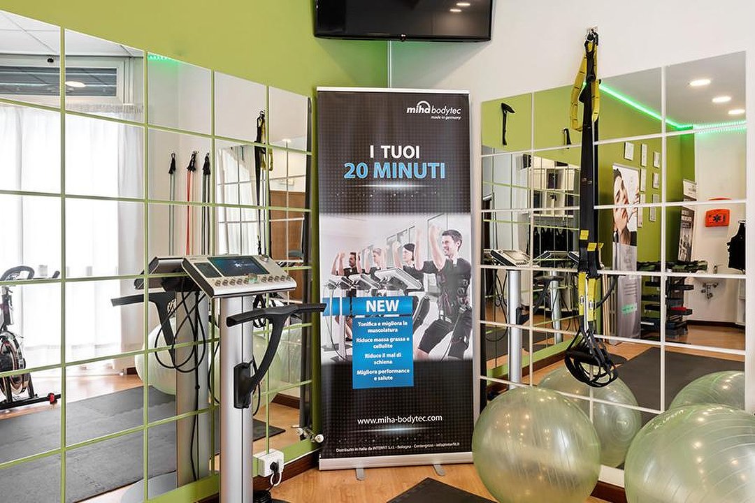 Revolution Fit - Studio EMS Training, Settimo Milanese, Milano