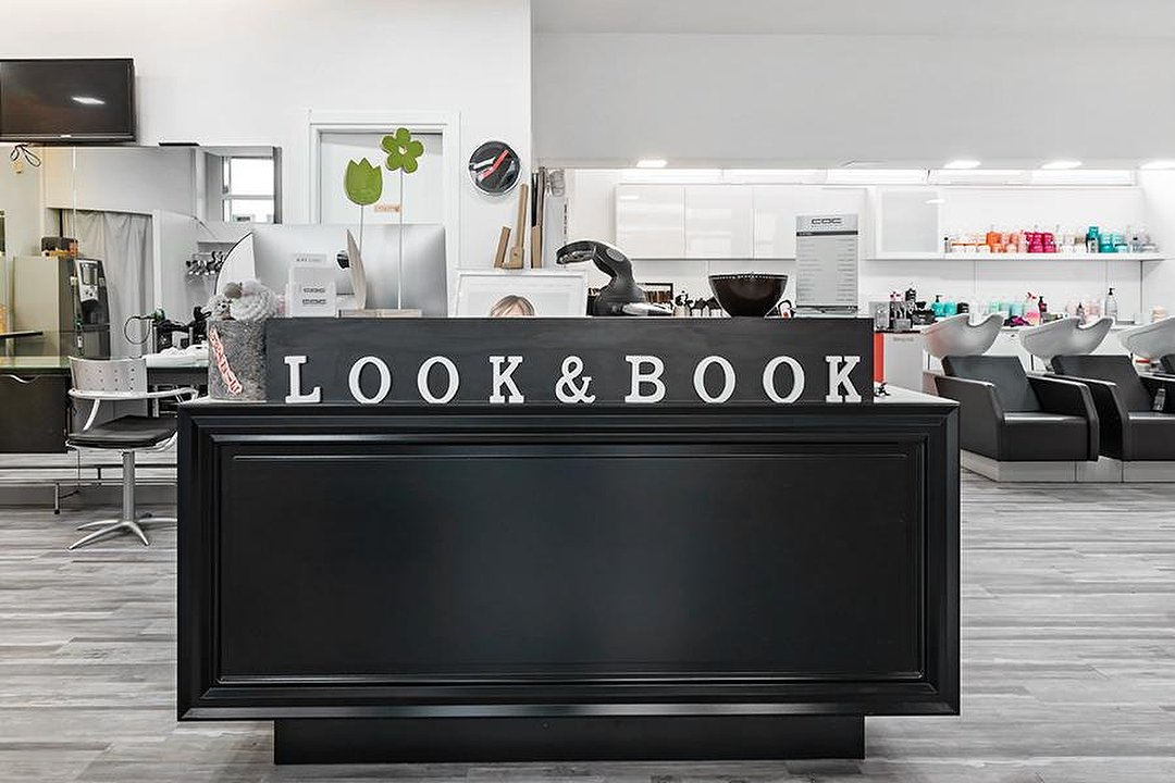 Look & Book Centro Degradè Conseil, Rivoli, Piemonte