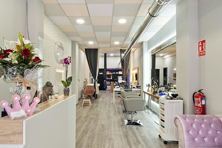 Tan Bonita - Barbier Oviedo - Photo de couverture - OneBooking