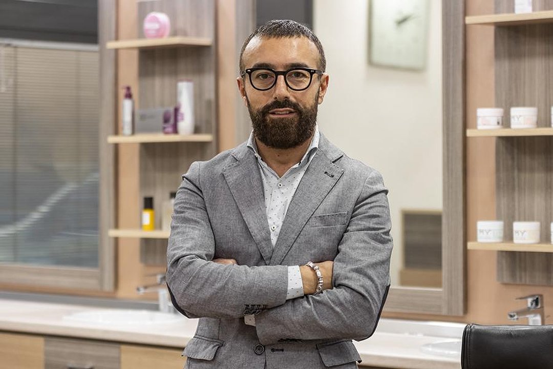 Gianni Acconciatore, Campania