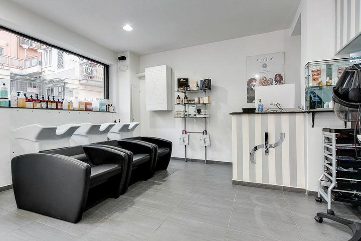 Pietro Corrado Parrucchieri - Coiffure Napoli - Photo de galerie - OneBooking