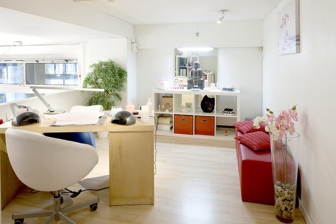 Nailplace, Kreis 1, Zürich