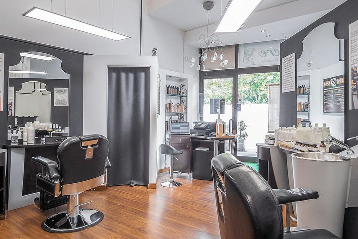 Il Barbiere di Cortese Elena e Alessandra - Barbier Vicenza - Photo de galerie - OneBooking