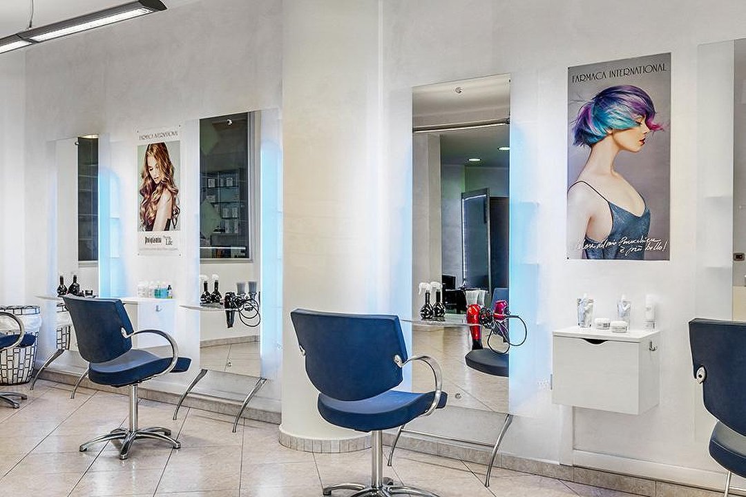 Parrucchiere Gianni Pavoni, Abruzzo